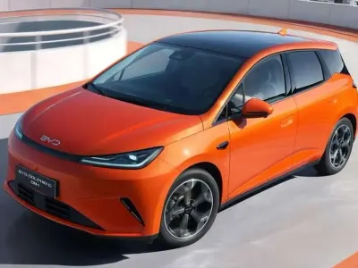 Neu BYD Dolphin Comfort 155 kW (212 PS) 2026 Orange sunset Kleinwagen