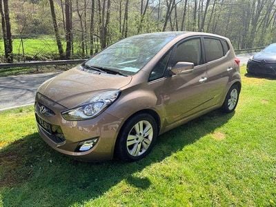 Usata Hyundai ix20 125 CV (91 kW) 2013 Marrone Utilitaria