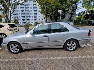 Mercedes C230