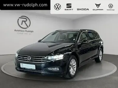 Gebraucht VW Passat Business 150 PS (110 kW) 2022 Deep black perleffekt Kombi