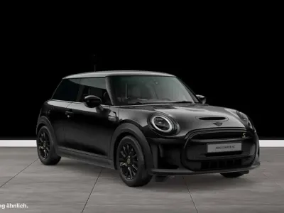 Gebraucht Mini Cooper SE 135 kW (184 PS) 2023 Midnight black Kleinwagen