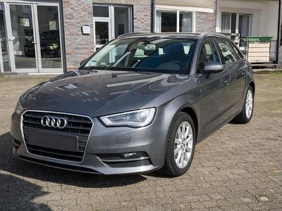 Gebraucht Audi A3 Ambiente 140 PS (102 kW) 2013 Grau Limousine