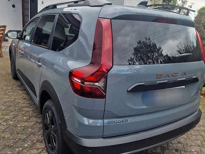 Usata Dacia Jogger Expression 110 CV (80 kW) 2025 Grigio Monovolume