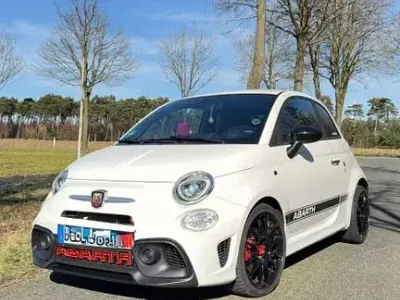 Używany Abarth 595 150 KM (110 kW) 2016 Biały Hatchback