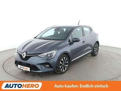Grau Gebraucht 2020 Renault Clio V Intens Limousine | 11.580 € (Fairer Preis)