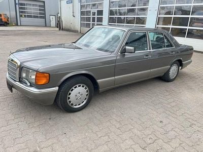 Grau Gebraucht 1990 Mercedes 500 SE Limousine | 17.999 €