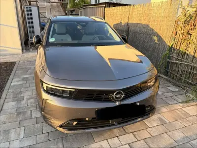 Gebraucht Opel Astra 131 PS (96 kW) 2023 Grau Kleinwagen