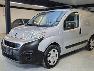 Gebraucht Fiat Fiorino 80 PS (58 kW) 2016 Grau Van / Kleinbus