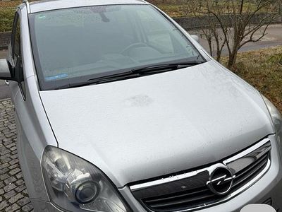 Gebraucht Opel Zafira Innovation 140 PS (102 kW) 2010 Grau Van / Kleinbus