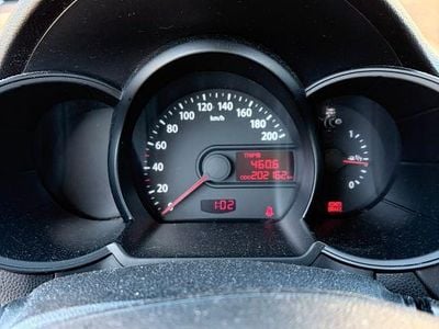 Gebraucht Kia Picanto Attract 69 PS (50 kW) 2012 Schwarz Kleinwagen