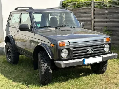 Brugt Lada niva 83 HK (61 kW) 2019 Grå SUV