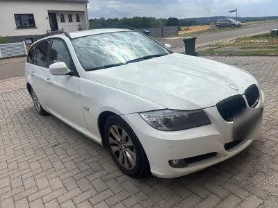 Gebraucht BMW 320 150 PS (110 kW) 2011 Kombi