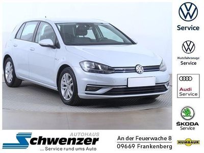 Używany VW Golf VII Comfortline 131 KM (96 kW) 2018 Biały Sedan/Limuzyna