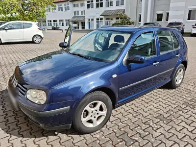 Gebraucht VW Golf IV 75 PS (55 kW) 2001 Blau Limousine
