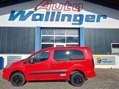 Gebraucht Peugeot Partner 90 PS (66 kW) 2015 Rot Van / Kleinbus