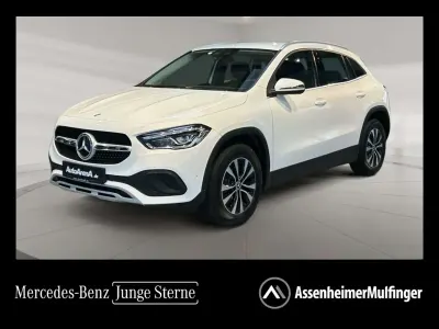 Gebraucht Mercedes GLA250 Style 160 PS (117 kW) 2022 Unilack polarweiß SUV