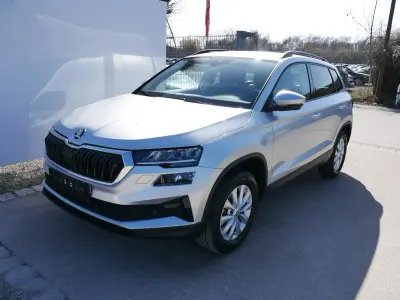 Używany Skoda Karoq Plus Edition 150 KM (110 kW) 2025 Srebrny SUV