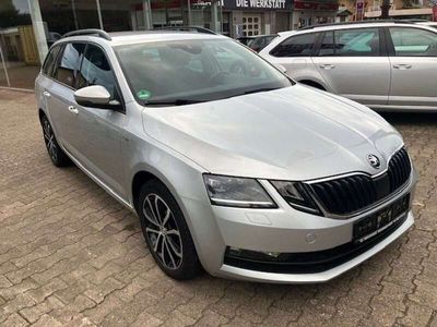 gebraucht Skoda Octavia 1,6 TDI Soleil DSG Navi DAB LED