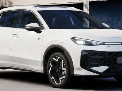 Neu VW T-Roc R-line 150 PS (110 kW) 2026 Weiß SUV