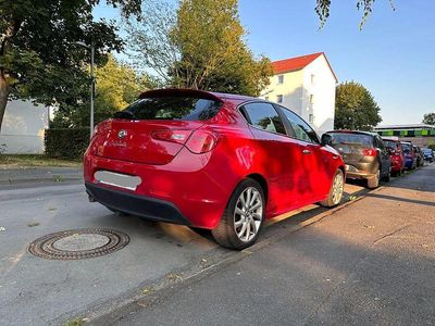 Usata Alfa Romeo Giulietta 170 CV (125 kW) 2011 Rosso Utilitaria