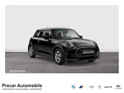 Gebraucht Mini Cooper 136 PS (100 kW) 2023 Midnight black ii Kleinwagen