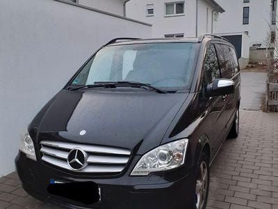 Schwarz Gebraucht 2012 Mercedes Viano Van / Kleinbus | 11.500 € (Guter Preis)