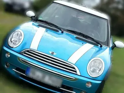 Usata Mini Cooper 116 CV (85 kW) 2005 Blu Utilitaria