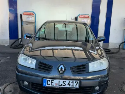 Gebraucht Renault Mégane 105 PS (77 kW) 2008 Grau Kleinwagen