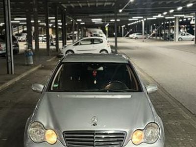 Mercedes C220