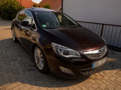 Gebraucht Opel Astra OPC 165 PS (121 kW) 2012 Braun Limousine