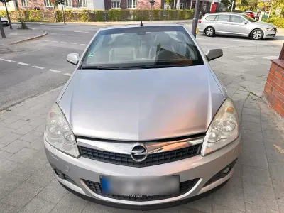 Gebraucht Opel Astra 150 PS (110 kW) 2008 Silber Cabrio