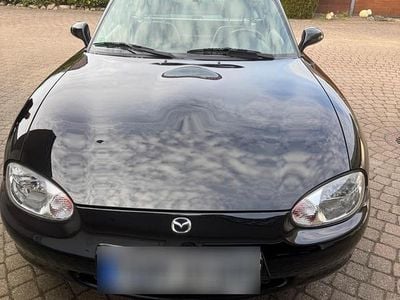 Second-hand Mazda MX5 103 CP (75 kW) 2000 Negru Cabrio