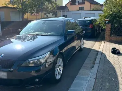 Usata BMW 525 218 CV (160 kW) 2007 Blu Berlina