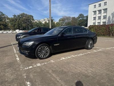BMW 750