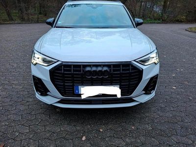 Weiß Gebraucht 2024 Audi Q3 S-Line SUV | 39.000 € (Fairer Preis)