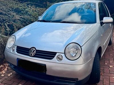 Silber Gebraucht 2002 VW Lupo Kleinwagen | 2.300 € (Fairer Preis)