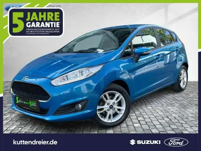Gebraucht Ford Fiesta Celebration 101 PS (74 kW) 2016 Arubablau metallic Kleinwagen