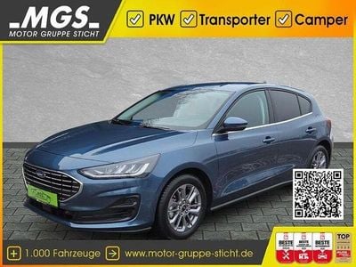 Chrome blue metallic Gebraucht 2024 Ford Focus Titanium Limousine | 20.790 € (Guter Preis)