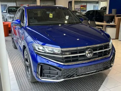 Gebraucht VW Touareg R-line 231 PS (169 kW) 2025 Blau SUV