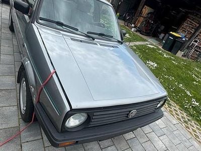 Usado VW Golf II 75 HP (55 kW) 1989 Cinzento Citadino