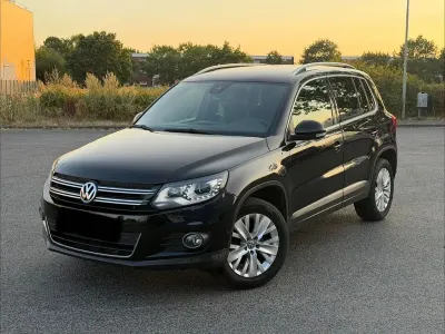 Gebraucht VW Tiguan Life 140 PS (102 kW) 2013 Schwarz SUV