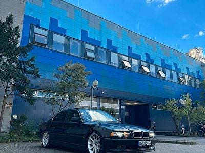 BMW 740