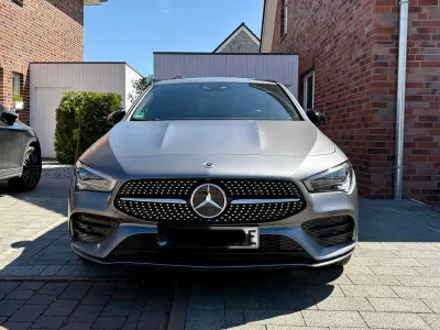 Brugt Mercedes CLA250e AMG line 218 HK (160 kW) 2023 Grå Sedan