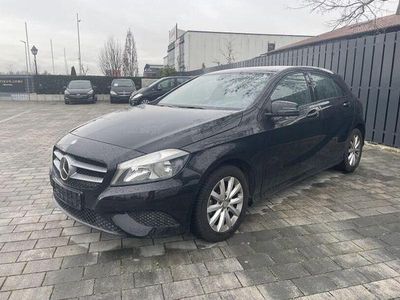 Gebraucht Mercedes A180 109 PS (80 kW) 2013 Schwarz Limousine
