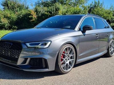 Grau Gebraucht 2018 Audi RS3 Design Limousine | 50.650 € (Etwas zu teuer)