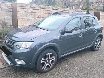 Gebraucht Dacia Sandero Celebration 101 PS (74 kW) 2020 Andere farben Kleinwagen