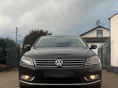 Usata VW Passat 122 CV (89 kW) 2012 Nero Berlina