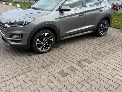 Gebraucht Hyundai Tucson Style 177 PS (130 kW) 2019 Grau SUV