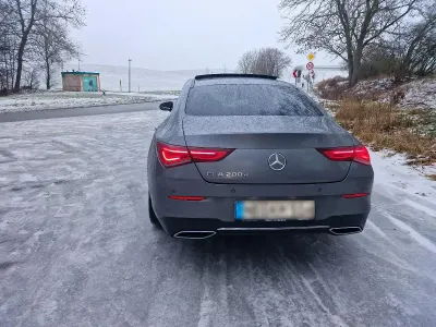 Gebraucht Mercedes CLA200 159 PS (116 kW) 2021 Grau Limousine