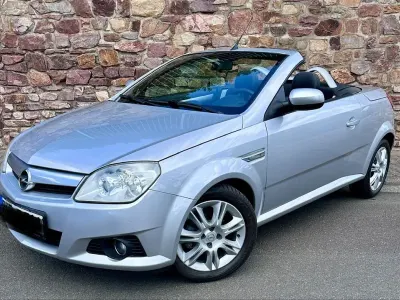 Gebraucht Opel Tigra 90 PS (66 kW) 2005 Silber Cabrio